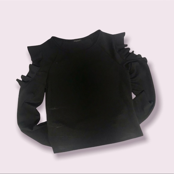 🌟SALE 2/$10.00‼️ DYNAMITE women’s Black Shirt / Cut out sleeves /ruffles size M - Picture 5 of 6